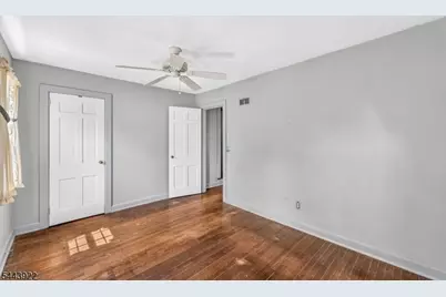 550 Ayres Ave, North Plainfield, NJ 07063 - Photo 13