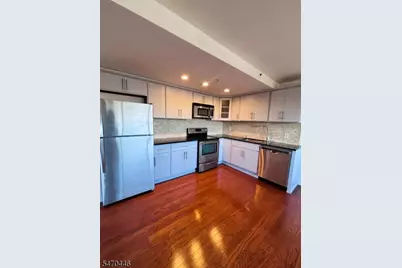 60 Parkway Dr #9H, East Orange, NJ 07017 - Photo 9