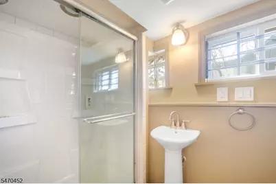 466 Beardsley Ave, Bloomfield, NJ 07003 - Photo 25