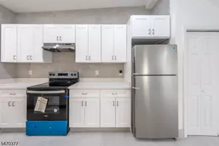 156 New York Ave, Newark, NJ 07105 - Photo 3