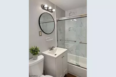 10 Armstrong St, South Bound Brook Boro, NJ 08880 - Photo 17