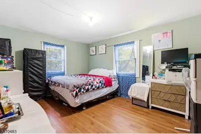 32 Valley View Dr, Mine Hill, NJ 07803 - Photo 9