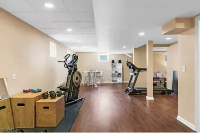 46 Governor Dr, Bernards Township, NJ 07920 - Photo 37