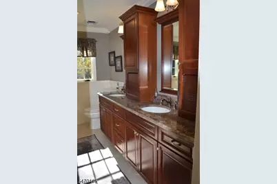 41 Uptom Pine Rd, Clinton Township, NJ 08833 - Photo 37