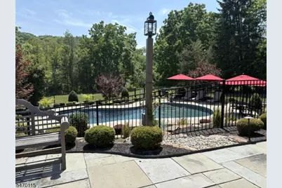 41 Uptom Pine Rd, Clinton Township, NJ 08833 - Photo 9