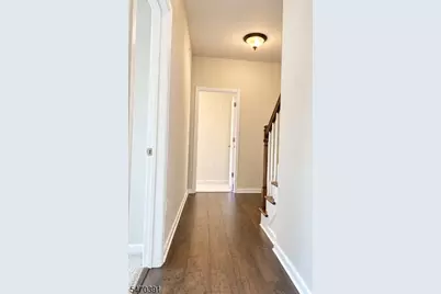 1103 Greenland Sq, Highland Park, NJ 08904 - Photo 11