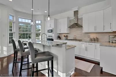 18 Howland Ter, Morris Township, NJ 07960 - Photo 11