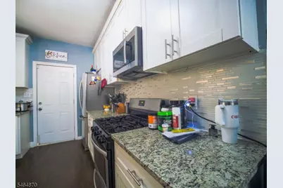 221 Rutledge Ave, East Orange, NJ 07017 - Photo 5