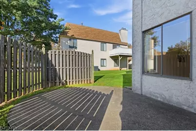 17 Park Gate Dr, Edison, NJ 08820 - Photo 29