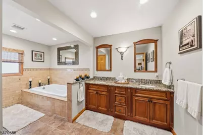 1932 Crescent Pkwy, Linden, NJ 07036 - Photo 11