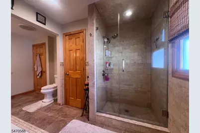 1932 Crescent Pkwy, Linden, NJ 07036 - Photo 13