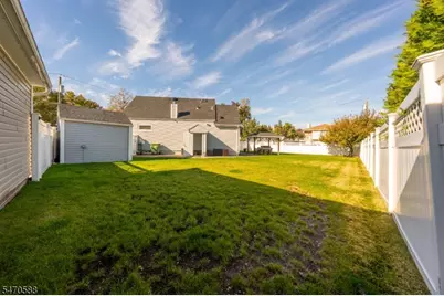 1932 Crescent Pkwy, Linden, NJ 07036 - Photo 37