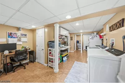 1932 Crescent Pkwy, Linden, NJ 07036 - Photo 29