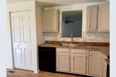 39 Constitution Way, Franklin, NJ 07416 - Photo 15