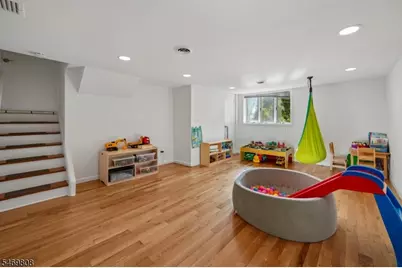 38 W Lawn Rd, Livingston, NJ 07039 - Photo 13