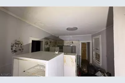 127 11th Ave, Newark, NJ 07107 - Photo 3
