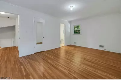 226 Lancaster Dr, Parsippany, NJ 07034 - Photo 23