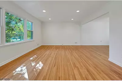 226 Lancaster Dr, Parsippany, NJ 07034 - Photo 9
