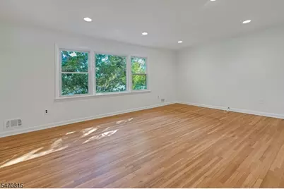 226 Lancaster Dr, Parsippany, NJ 07034 - Photo 7