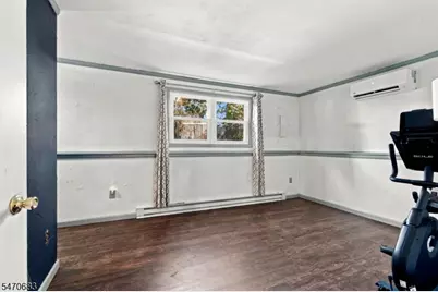 301 Durban Ave, Hopatcong, NJ 07843 - Photo 9