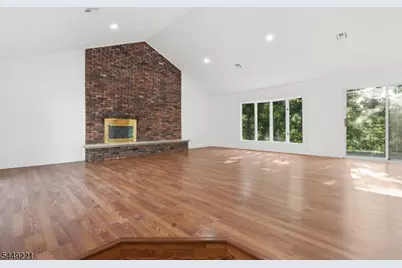 19 Cliffside Trl, Denville, NJ 07834 - Photo 1