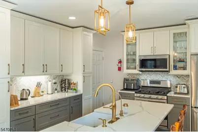 723 Bryant St, Rahway, NJ 07065 - Photo 17