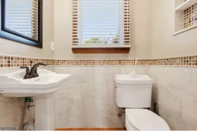 29 Madison Ave, Woodbridge Township, NJ 07001 - Photo 11