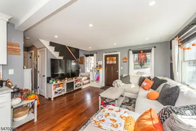 71 Mountainview Ave, Mount Arlington, NJ 07856 - Photo 9