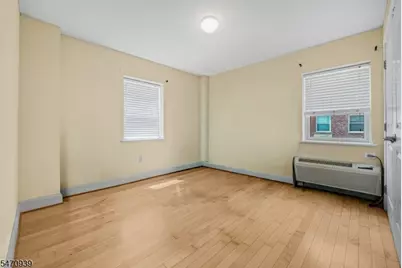 70 S Munn Ave #808, East Orange, NJ 07018 - Photo 9