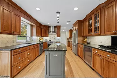 328 Rolling Knolls Way, Bridgewater, NJ 08807 - Photo 13