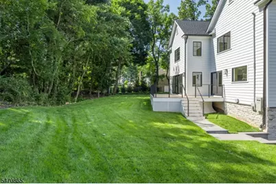 338 Old Short Hills Rd, Millburn, NJ 07078 - Photo 37