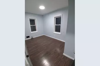 310 Halsted St, East Orange, NJ 07018 - Photo 7