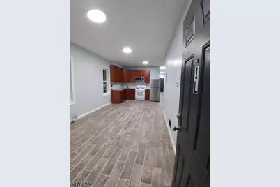 310 Halsted St, East Orange, NJ 07018 - Photo 3
