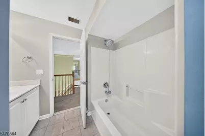 20 McPherson Dr, Raritan Township, NJ 08822 - Photo 31