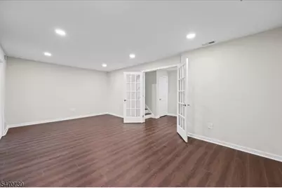 192 Crestview Rd, Bridgewater, NJ 08807 - Photo 5