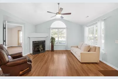 94 Gabriel Ct, Hillsborough Township, NJ 08844 - Photo 7