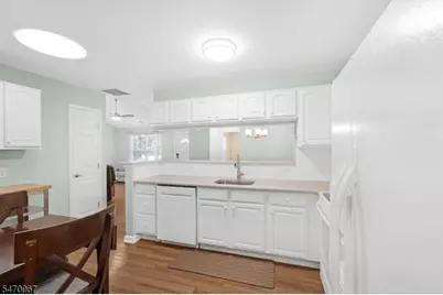 94 Gabriel Ct, Hillsborough Township, NJ 08844 - Photo 15