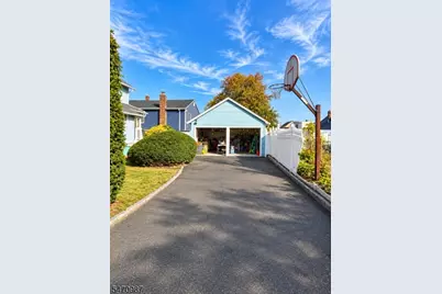 70 Catherine Ave, Saddle Brook Township, NJ 07663 - Photo 37