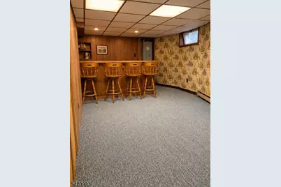 70 Catherine Ave, Saddle Brook Township, NJ 07663 - Photo 31
