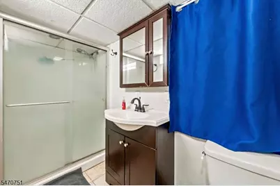 29 Miller St, Saddle Brook Township, NJ 07663 - Photo 17