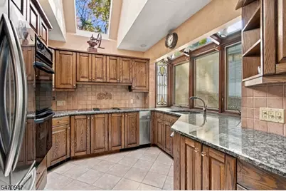 14 Island Trl, Sparta Township, NJ 07871 - Photo 9