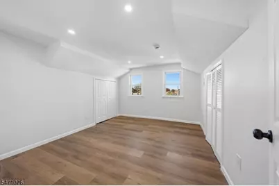 32 New St, East Orange, NJ 07017 - Photo 9
