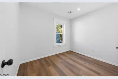 32 New St, East Orange, NJ 07017 - Photo 11