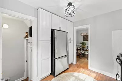 48 Freeman St, Roseland, NJ 07068 - Photo 13