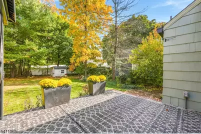 48 Freeman St, Roseland, NJ 07068 - Photo 29