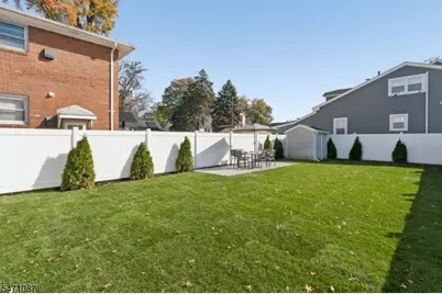 630 E Elm St, Linden, NJ 07036 - Photo 27