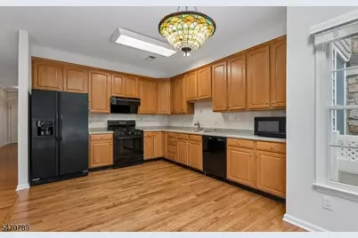 233 Apt 1 Patriot Hill Dr, Bernards Township, NJ 07920 - Photo 17