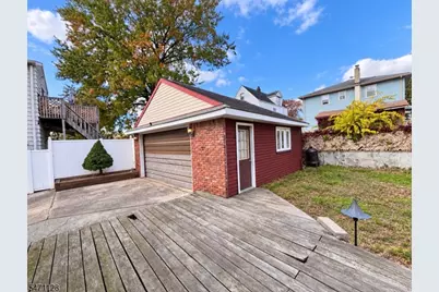 15 Enoch St, East Rutherford, NJ 07073 - Photo 7