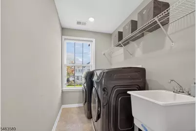 43 Crestview Dr, Clinton Township, NJ 08809 - Photo 27