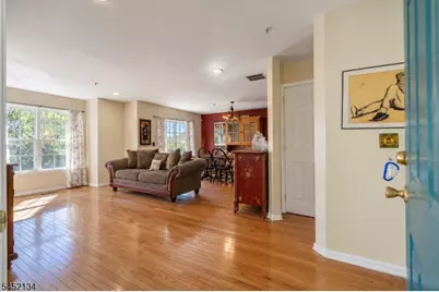1008 Robin Ct, Green Brook Township, NJ 08812 - Photo 9